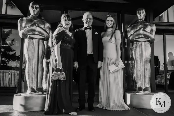 Smith O'Brien's Goes To The Movies — photo SOBBW-245